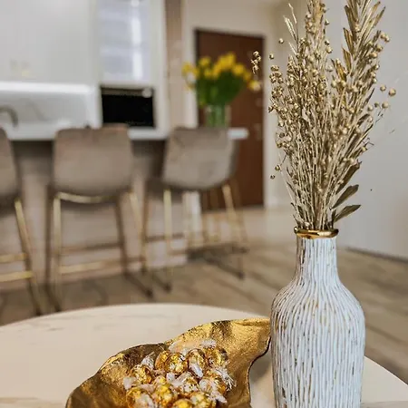 Jungle Valley, Nadmotlawie, Old Town *